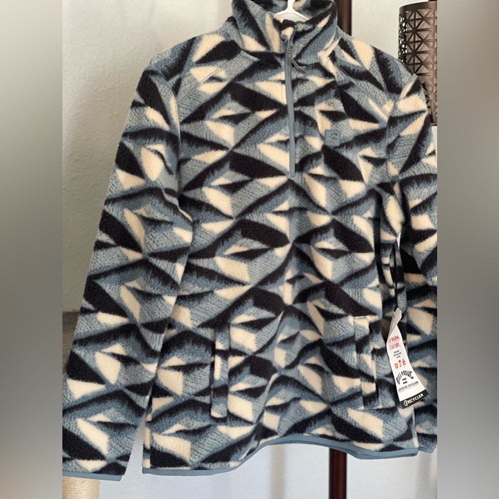 Women’s Billabong quarter zip fleece NWT